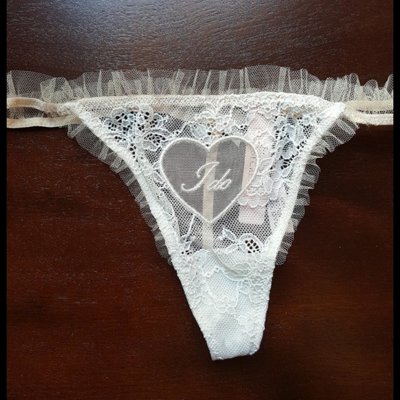 Victoria's Secret Soft White I DO Ruffle V-String - Picture 3 of 7